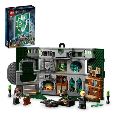 Lego Harry Potter Bannerul Casei Slytherin 76410