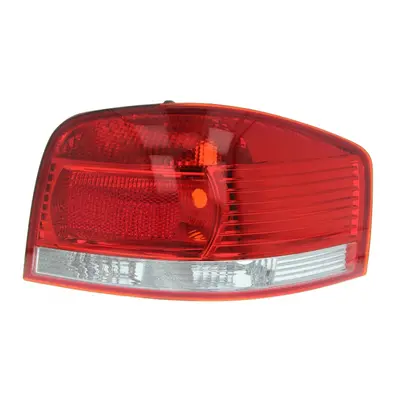 Stop tripla lampa spate dreapta (Semnalizator alb, culoare sticla: rosu) AUDI A3 HATCHBACK 2003-