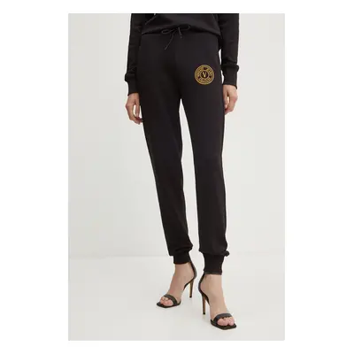 Versace Jeans Couture pantaloni de trening din bumbac culoarea negru, cu imprimeu, 77HAAT00 CF01