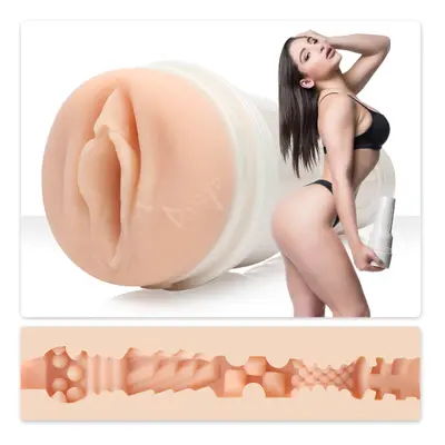 Fetele Fleshlight Abella Danger Periculoasa Combinatie a Celor Mai Bune Texturi Intr-una Singura