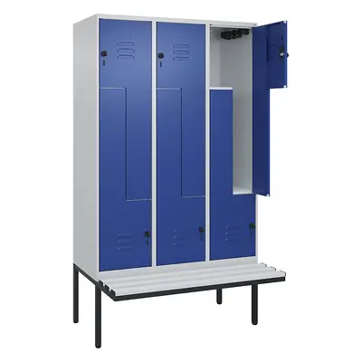 C+P Vestiar Z Classic PLUS cu bancă, 3 module, gri deschis / albastru gențiană, lăț. 1200 mm, ză