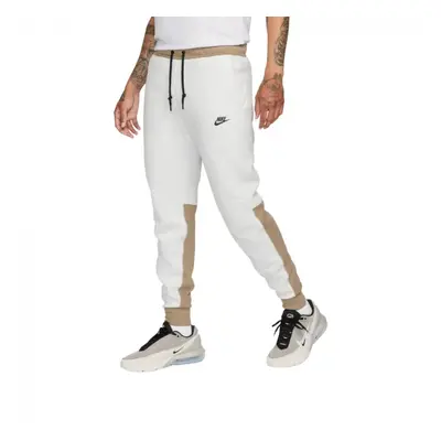 M Pantaloni Nike Tech Fleece JGGR