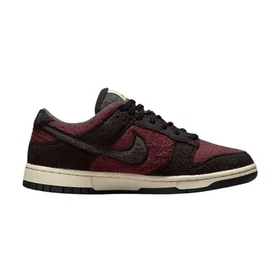 W NIKE DUNK LOW SE CC